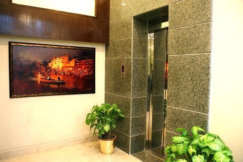 ורנאסי Hotel New Temples Town מראה חיצוני תמונה