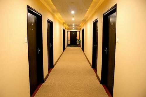 ורנאסי Hotel New Temples Town מראה חיצוני תמונה